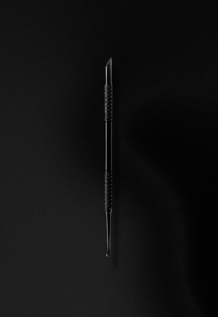 Cuticle Elevator and Loop Full Packshot
